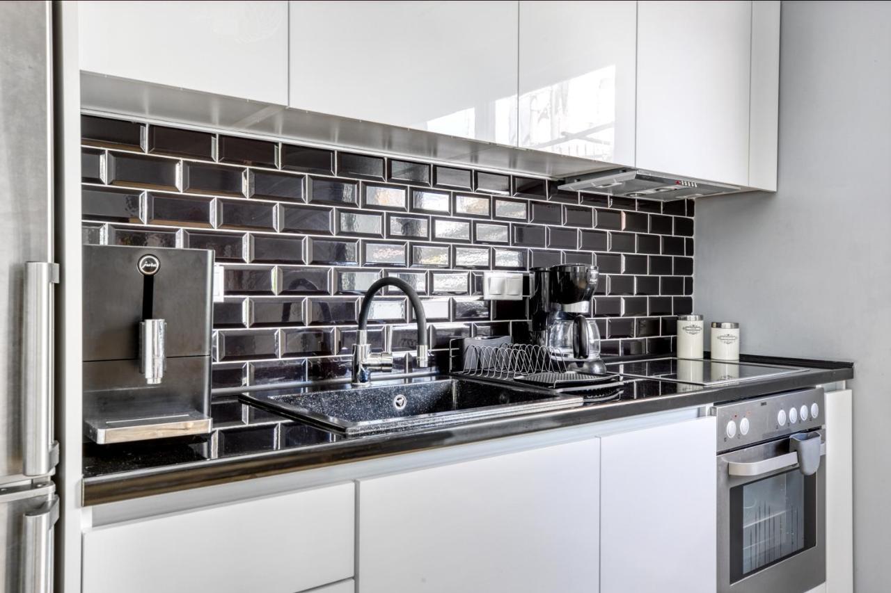 Spacious Flat With Courtyard And Private Parking! Atene Esterno foto