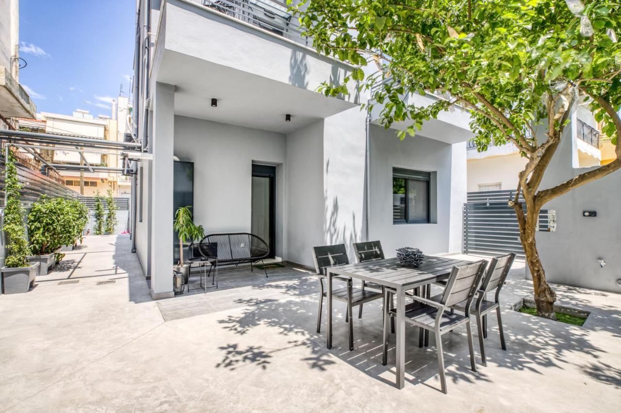 Spacious Flat With Courtyard And Private Parking! Atene Esterno foto