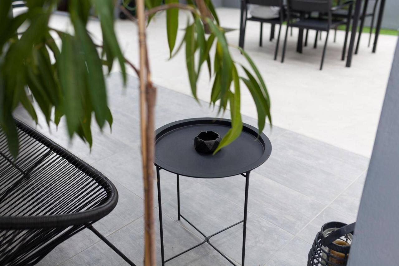Spacious Flat With Courtyard And Private Parking! Atene Esterno foto
