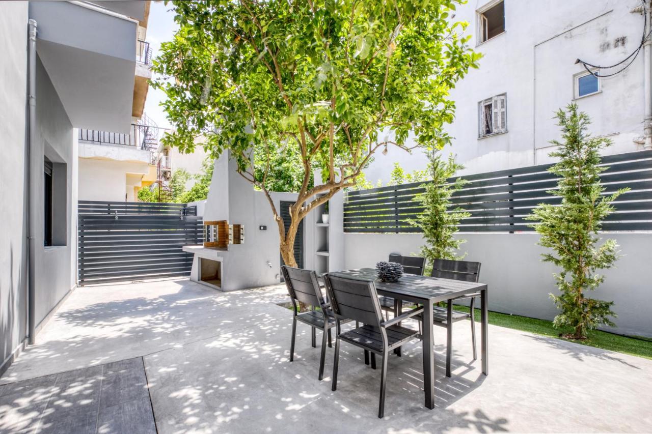 Spacious Flat With Courtyard And Private Parking! Atene Esterno foto